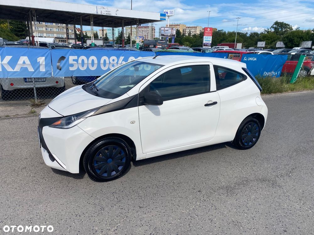 Toyota Aygo x - 12