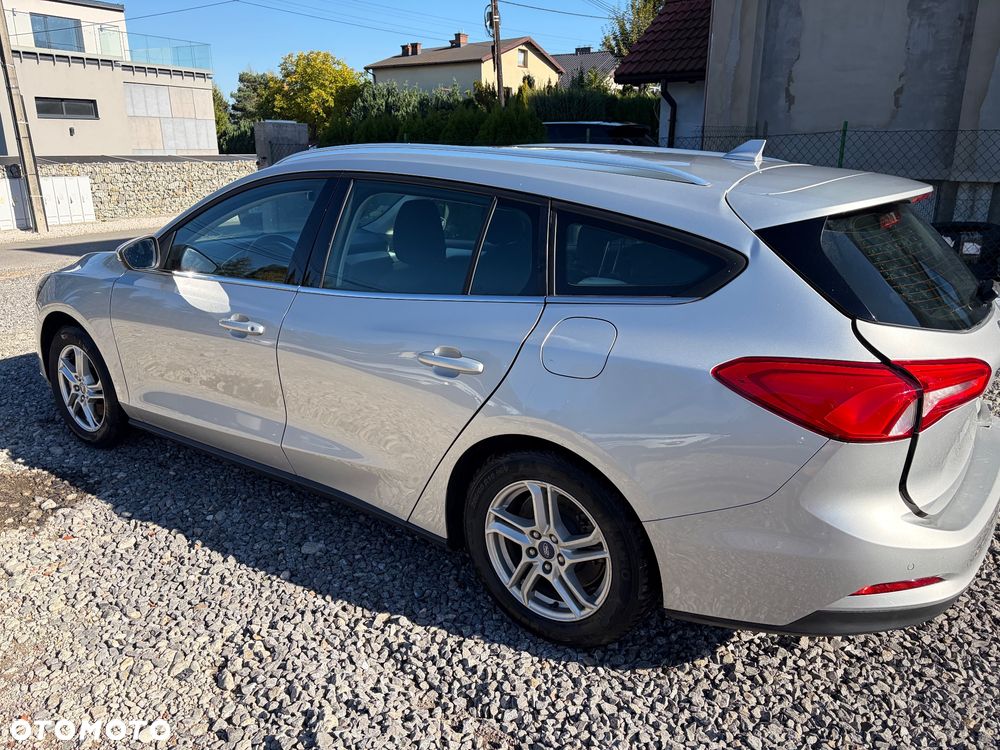 Ford Focus 1.5 EcoBlue Start-Stopp-System COOL&CONNECT - 16