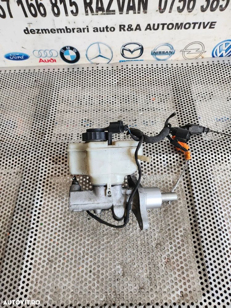 Pompa Frana Servofrana Vw Golf 6 Golf 6 Plus Volan Stanga Europa - Dezmembrari Arad - 2