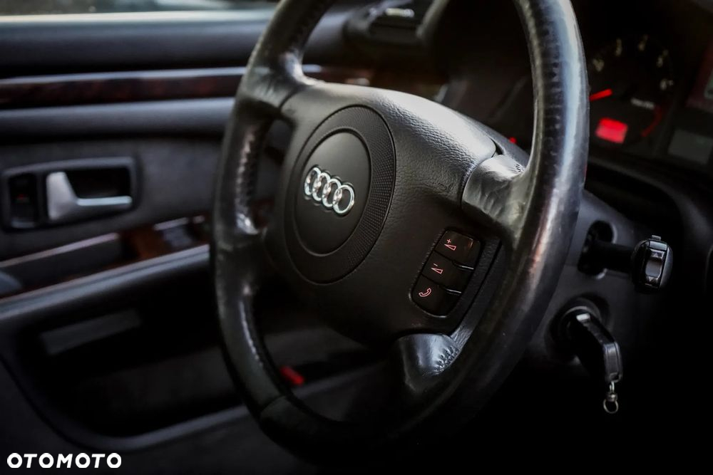 Audi A8 - 16
