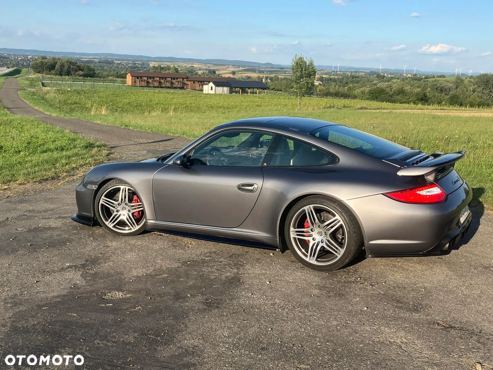 Porsche 911 Carrera S - 4