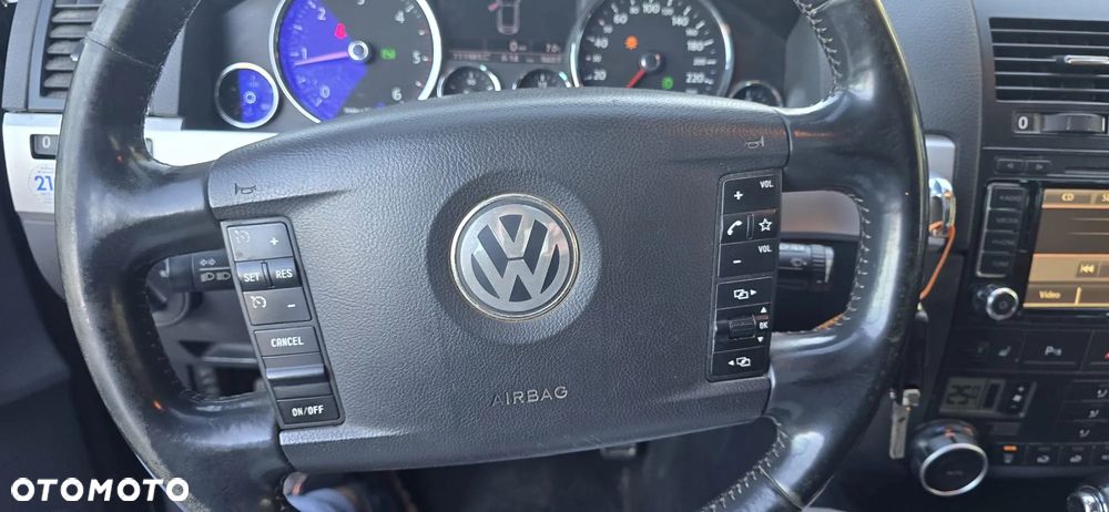 Volkswagen Touareg 3.0 V6 TDI DPF Automatik Individual - 20