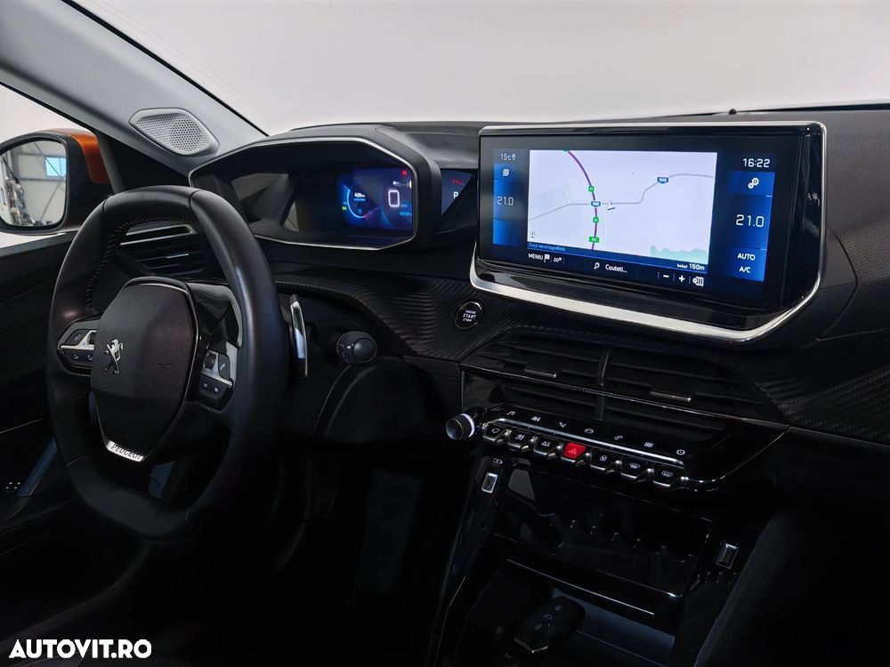 Peugeot 2008 PureTech 130 EAT8 Allure Pack - 6