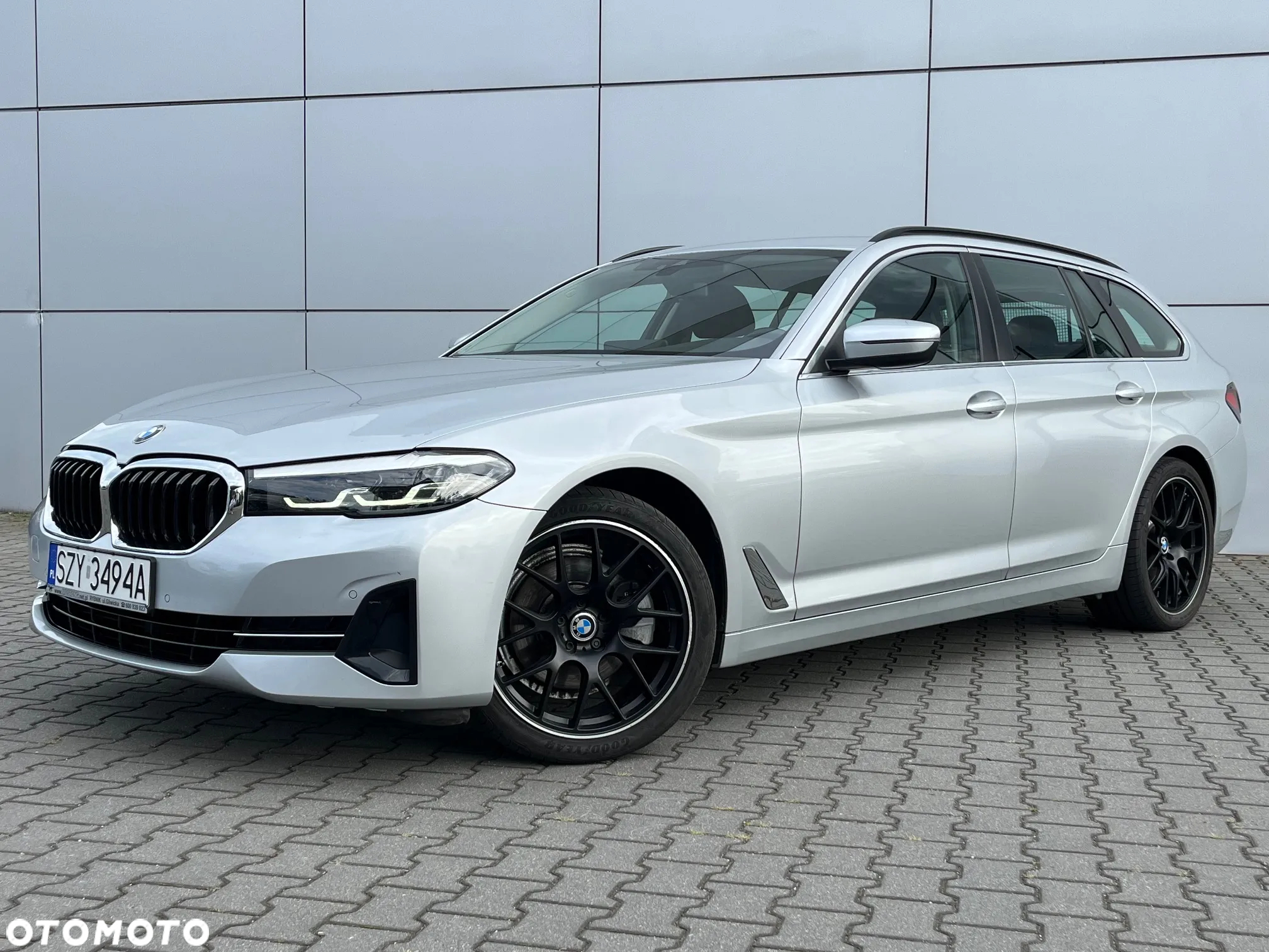 BMW Seria 5 520d xDrive Sport - 2