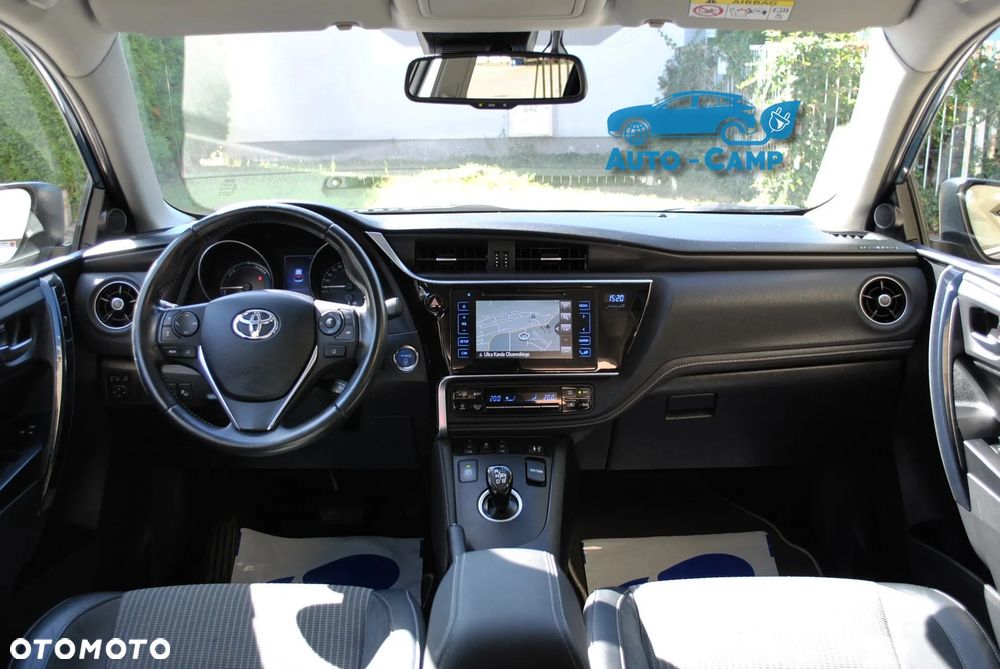 Toyota Auris - 7