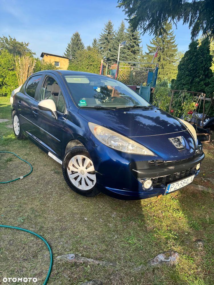 Peugeot 207 1.4 16V Sporty - 1
