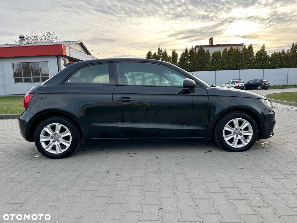 Audi A1 3-drzwiowe 1.0 TFSI ultra - 4