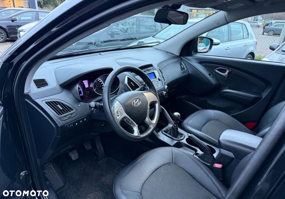 Hyundai ix35 - 23