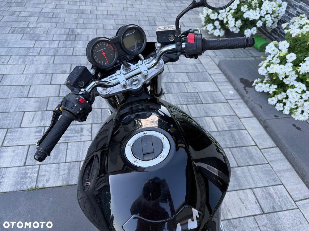 Suzuki Bandit - 12