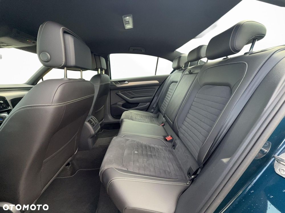 Volkswagen Passat 2.0 TSI Elegance DSG - 25