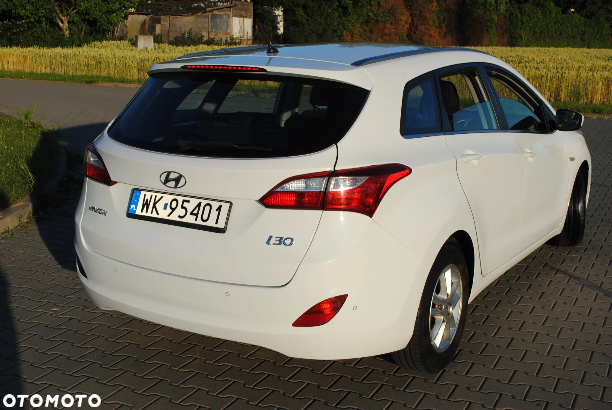 Hyundai i30 1.6 D Premium - 4