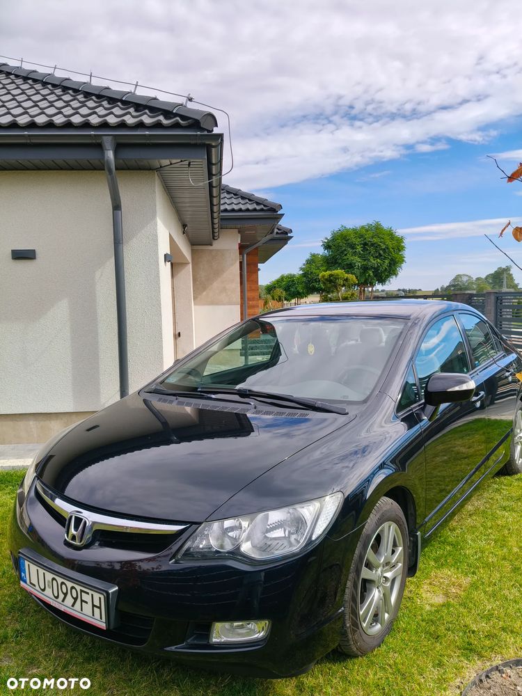 Honda Civic 1.8 Executive - 11