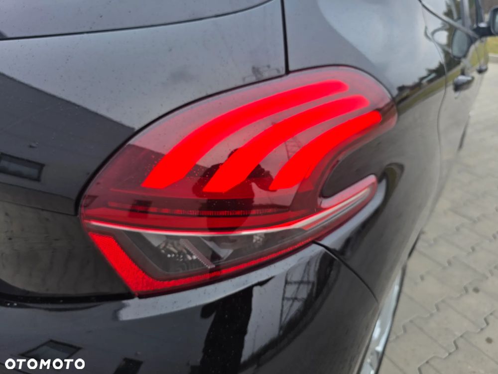 Peugeot 208 PureTech 82 Start & Stop Style - 18