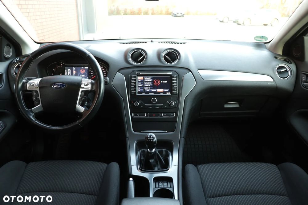 Ford Mondeo 2.0 TDCi Titanium - 25