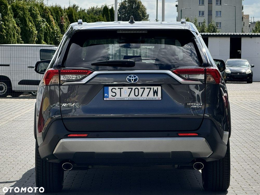 Toyota RAV4 - 6