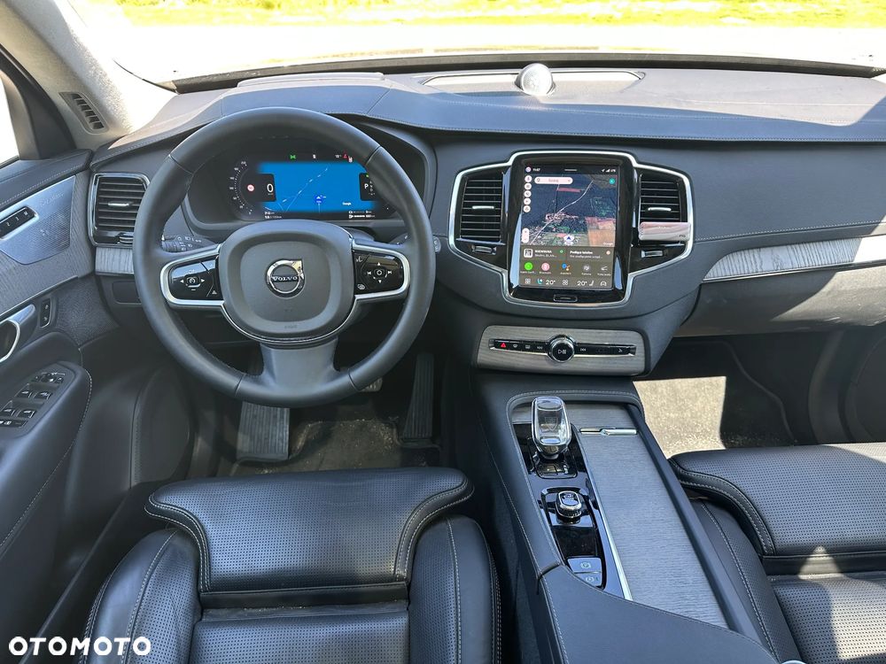 Volvo XC 90 T8 AWD Plug-In Hybrid Ultra Dark 7os - 7