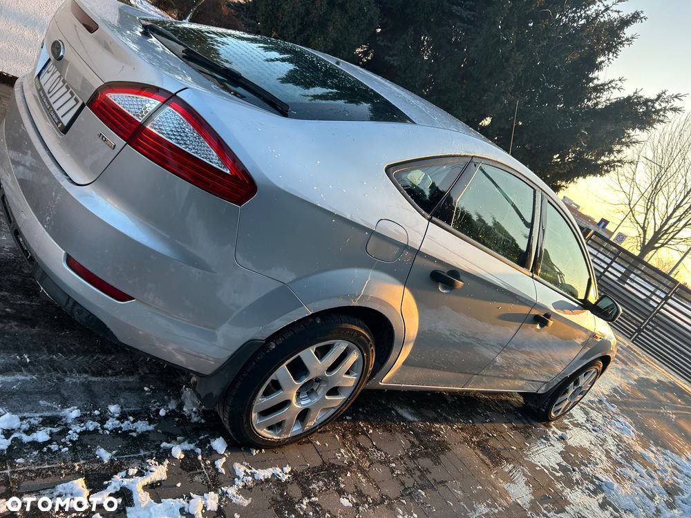 Ford Mondeo 1.8 TDCi Trend - 10