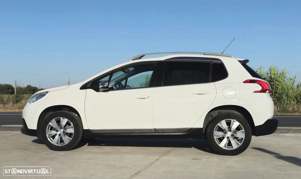 Peugeot 2008 1.6 e-HDi Allure - 23
