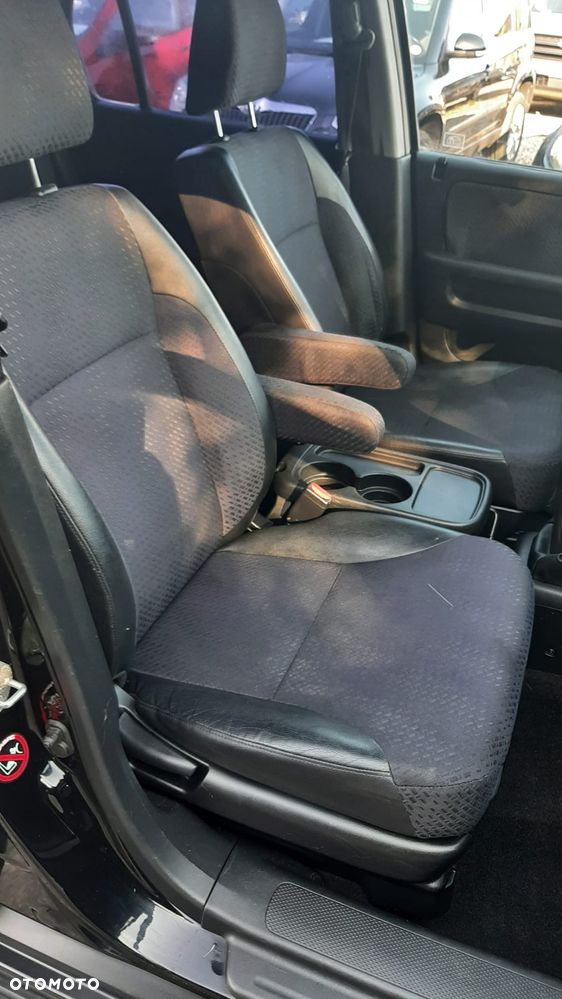 Honda CR-V 2.0i LS - 17