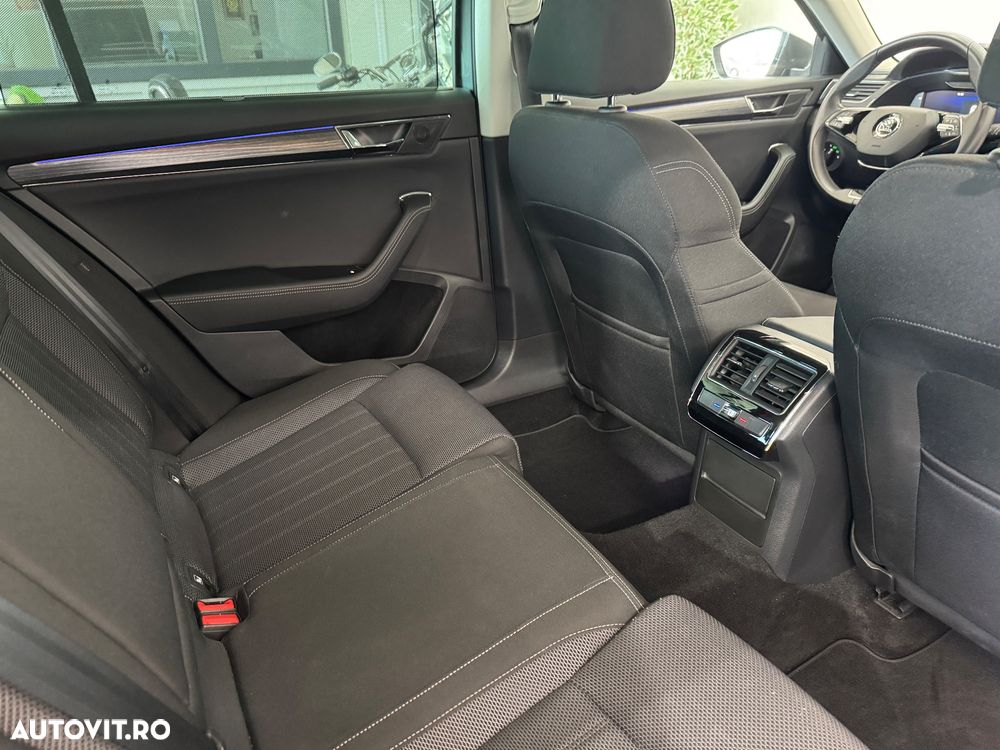 Skoda Superb 2.0 TDI DSG Style - 21