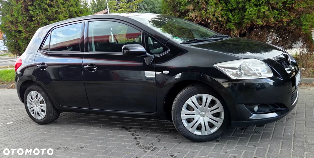 Toyota Auris 1.6 VVT-i Executive - 19