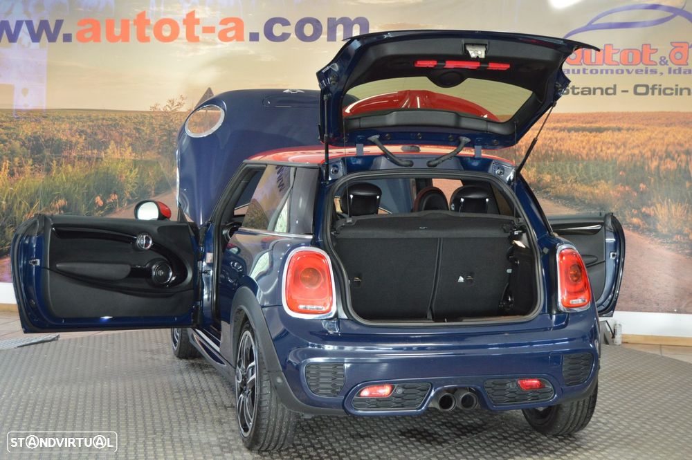 MINI 3 Portas John Cooper Works Auto Desportiva - 12