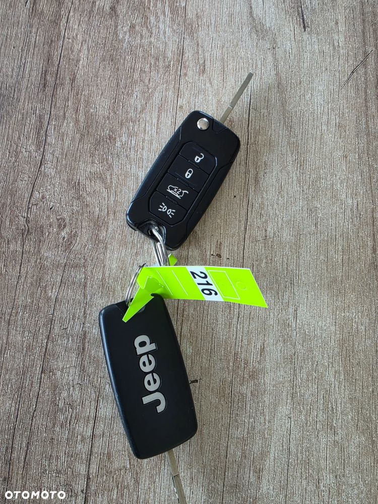 Jeep Renegade 1.6 E-torQ Longitude Adventure Edition - 27
