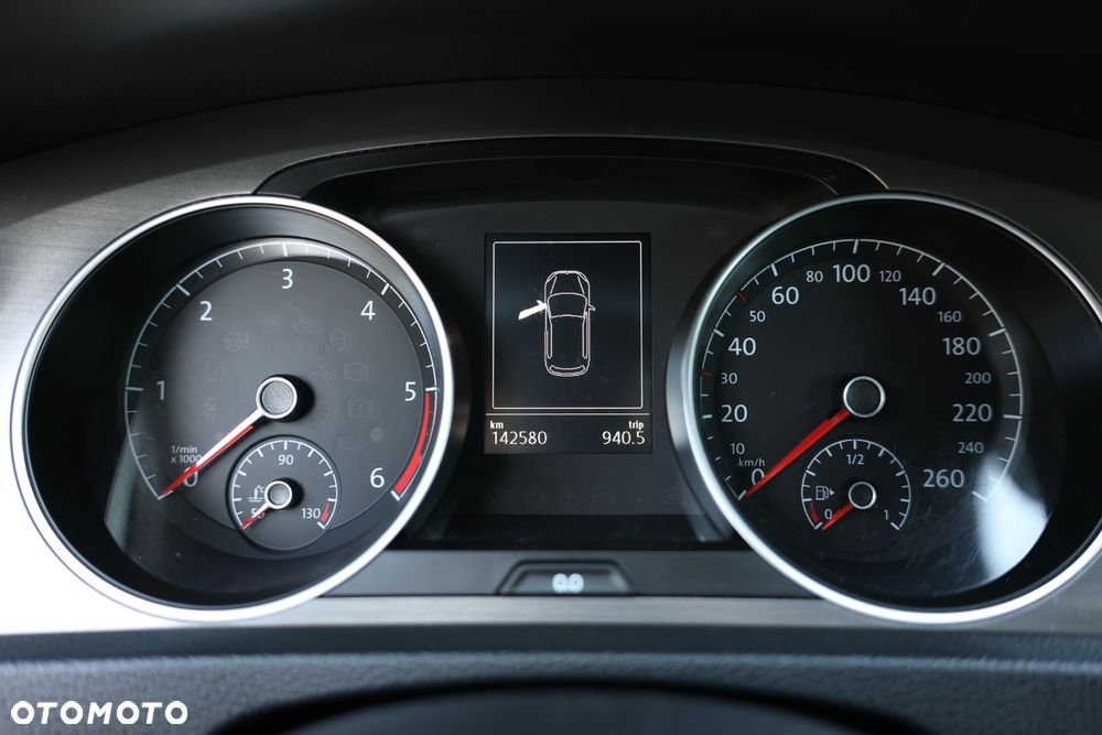 Volkswagen Golf VI 1.6 TDI BlueMot Comfortline - 10