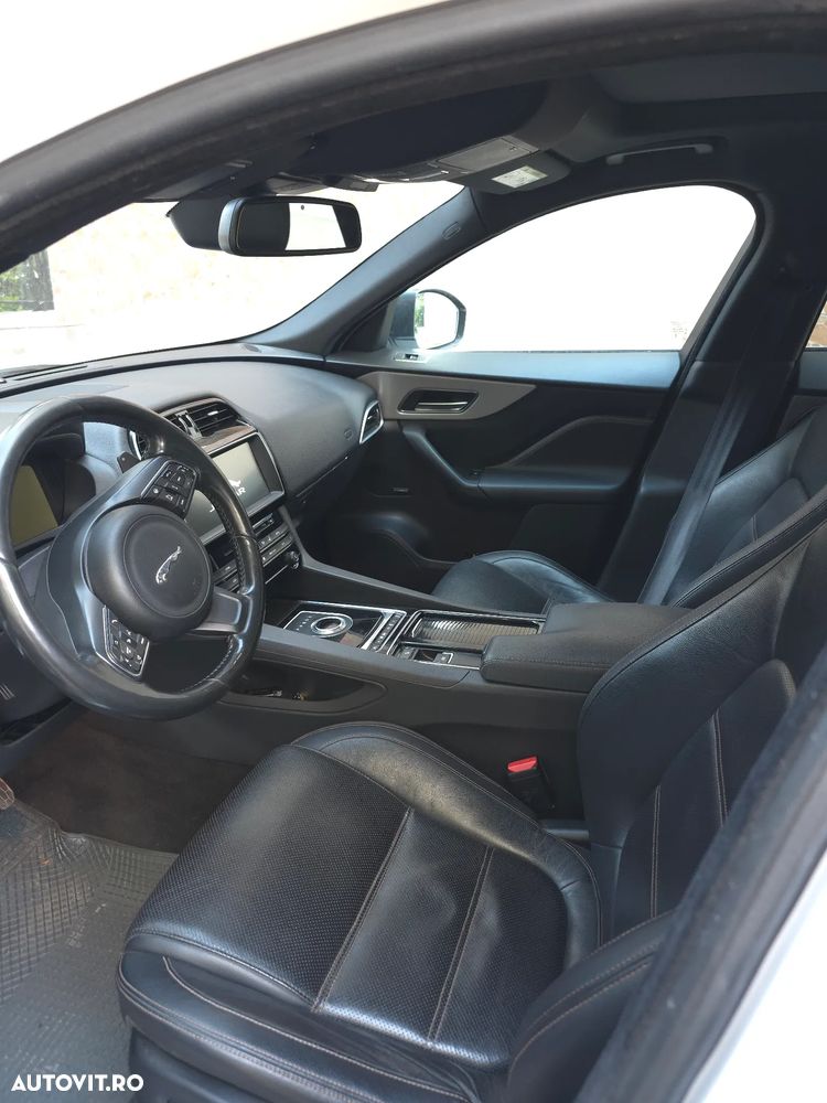 Jaguar F-Pace 20d AWD Prestige - 13