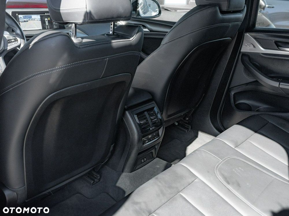 BMW X3 - 25