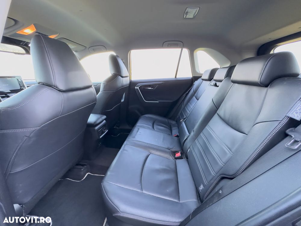 Toyota RAV4 2.5 4x4 Hybrid Style Selection - 17