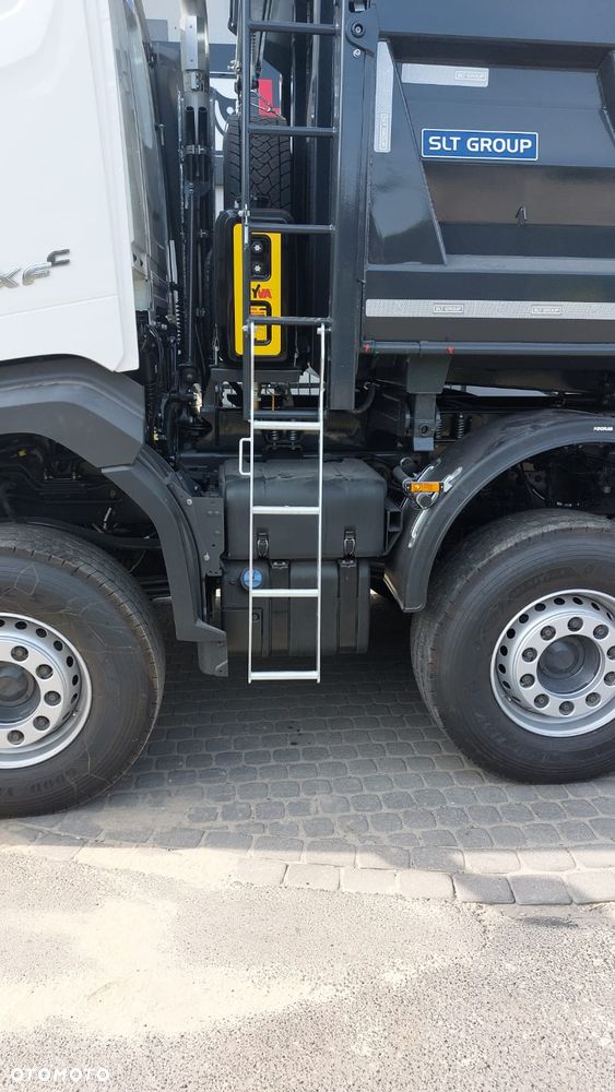 DAF XFC 480 FAD 8x4 - 16