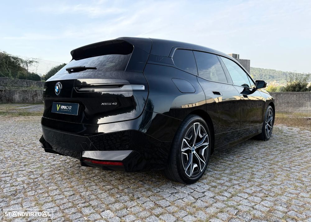BMW iX xDrive 40 Pack Desportivo - 19