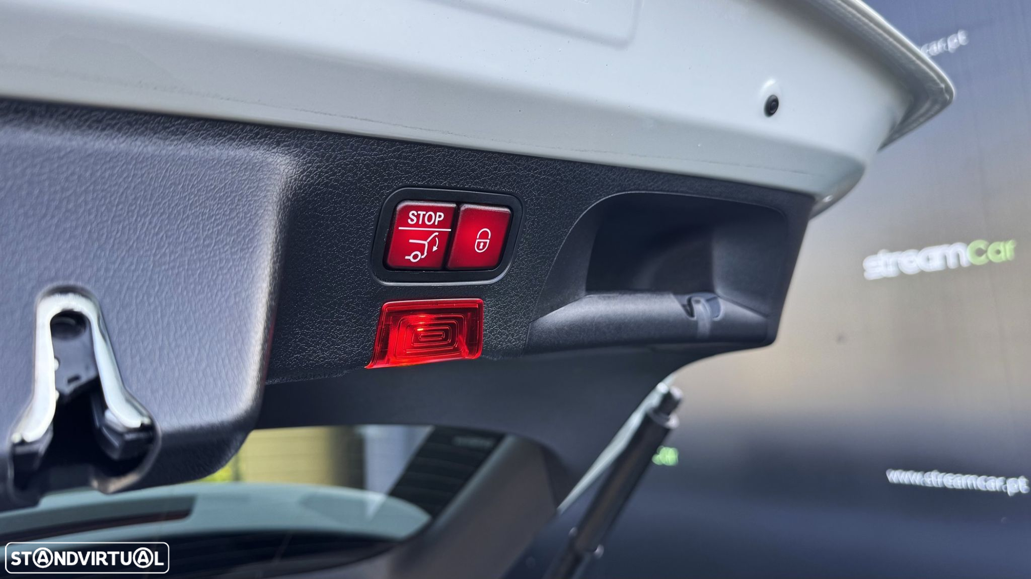 Mercedes-Benz CLA 200 d Shooting Brake 8G-DCT AMG Line - 43