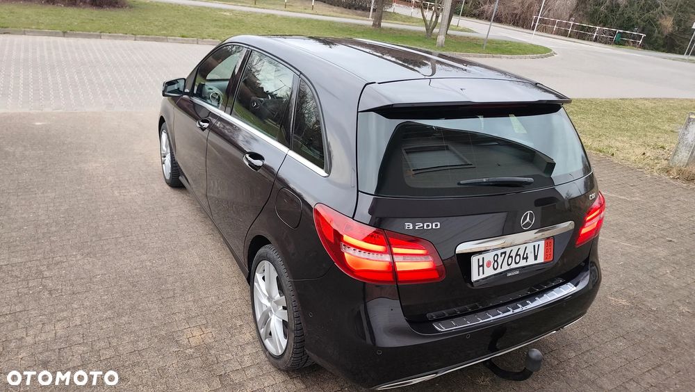 Mercedes-Benz Klasa B 200 d 7G-DCT UrbanStyle Edition - 21