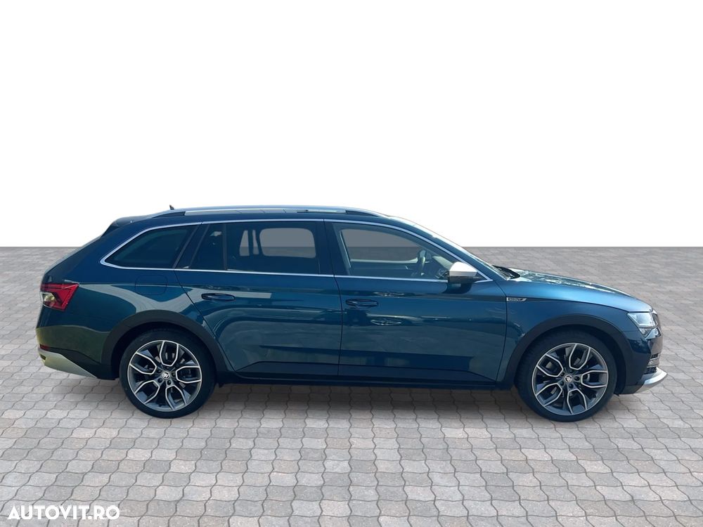 Skoda Superb 2.0 TDI 4X4 DSG Scout - 7
