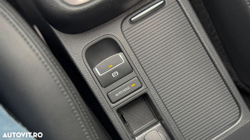 Volkswagen Sharan 2.0 TDI DSG (BlueMotion Technology) Highline - 23