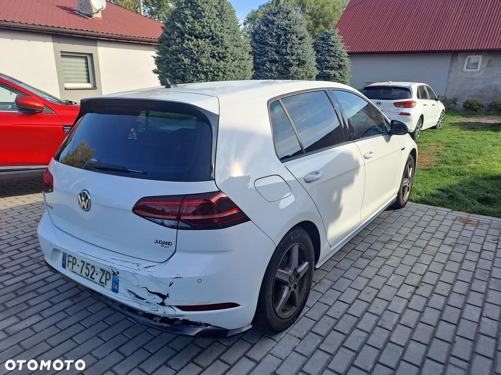Volkswagen Golf 1.5 eTSI OPF DSG R-Line - 2