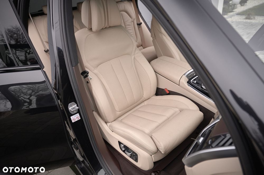 BMW X5 xDrive30d - 22