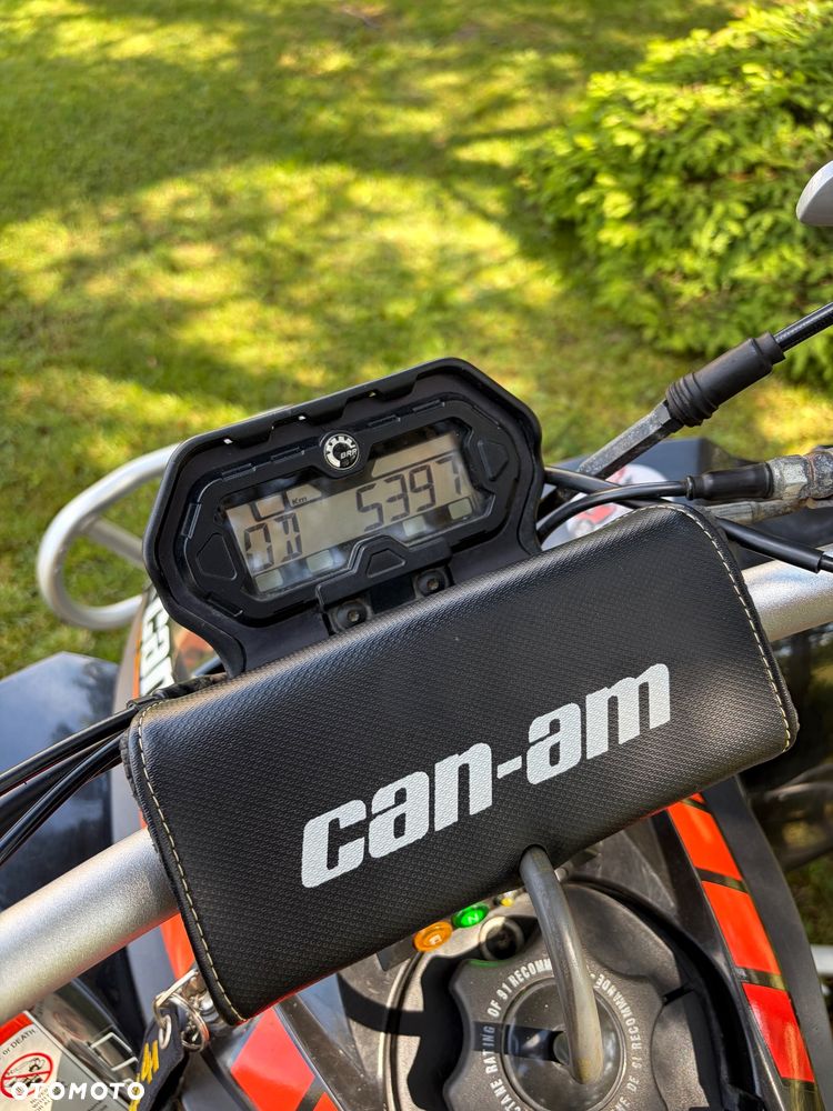 Can-Am DS - 10