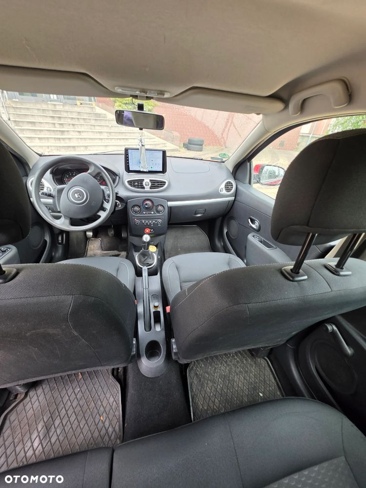 Renault Clio 1.2 16V Expression - 7