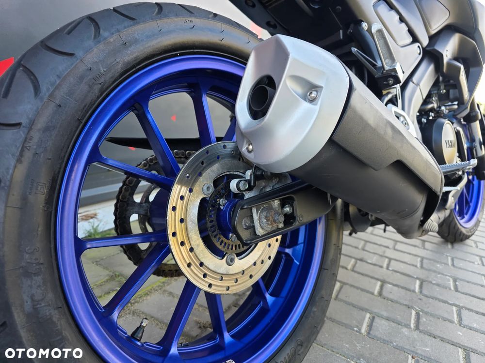 Yamaha MT - 21