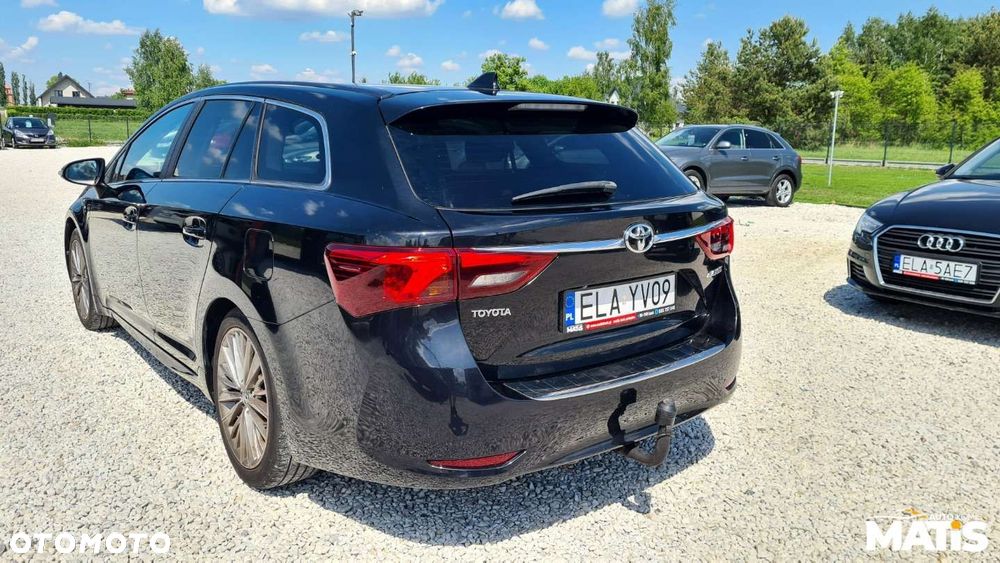Toyota Avensis - 22