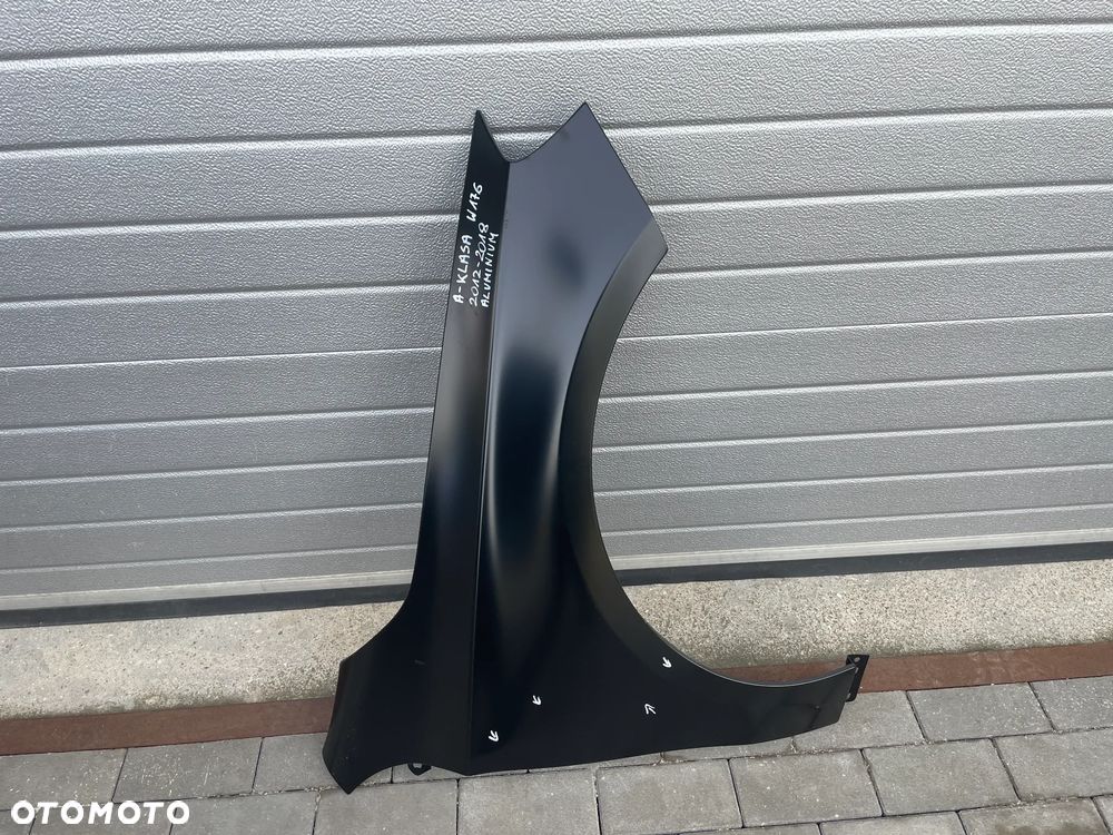 BŁOTNIK PRZEDNI PRAWY MERCEDES A-KLASA W176  2012-2018 - NOWY ALUMINIOWY - 1