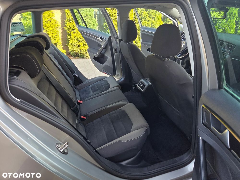 Volkswagen Golf - 7