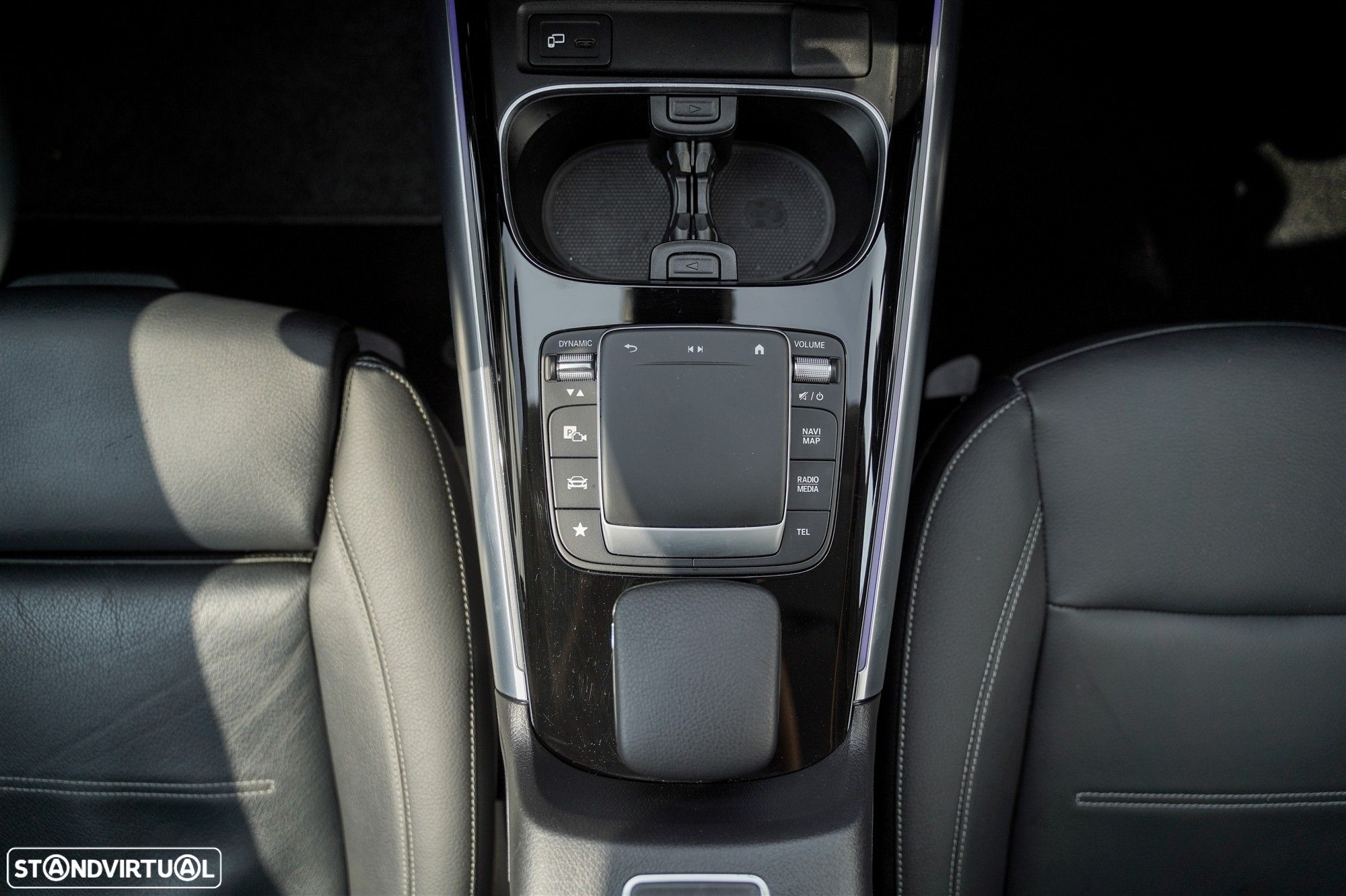 Mercedes-Benz GLA 250 e AMG Line - 26