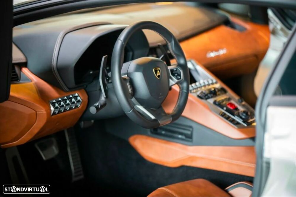 Lamborghini Aventador LP 750-4 Superveloce - 5