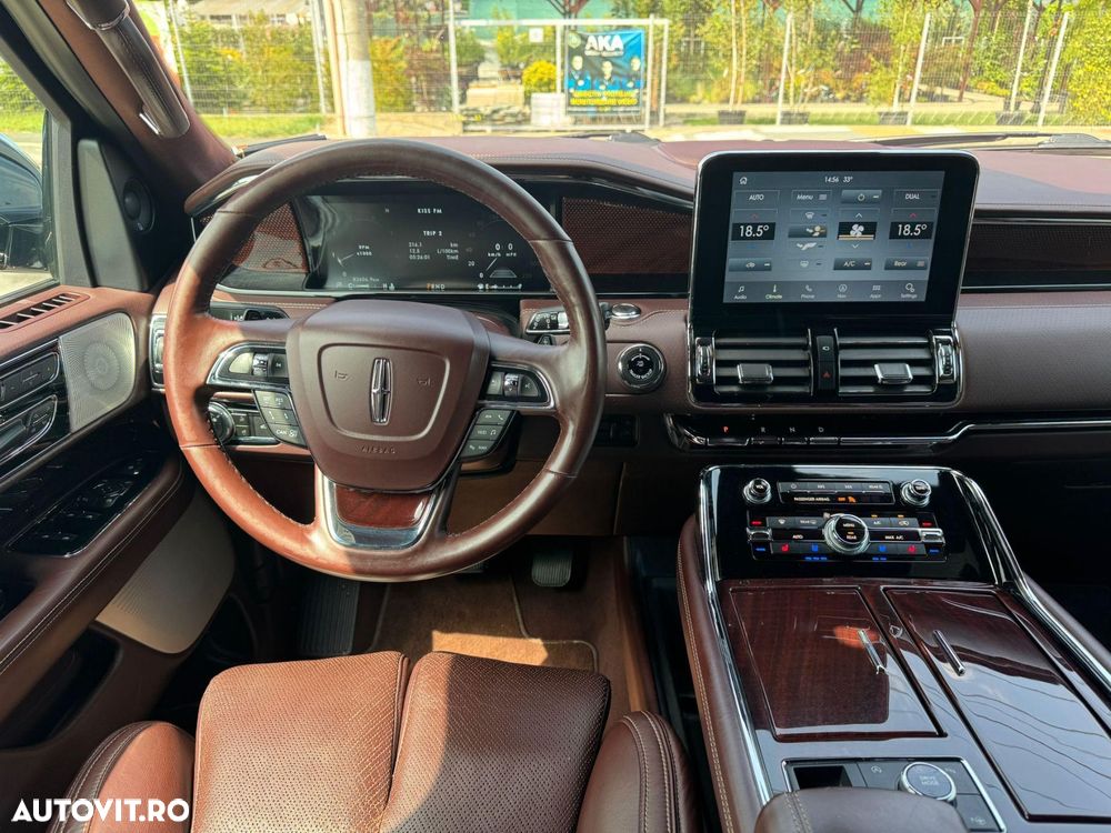 Lincoln Navigator - 24