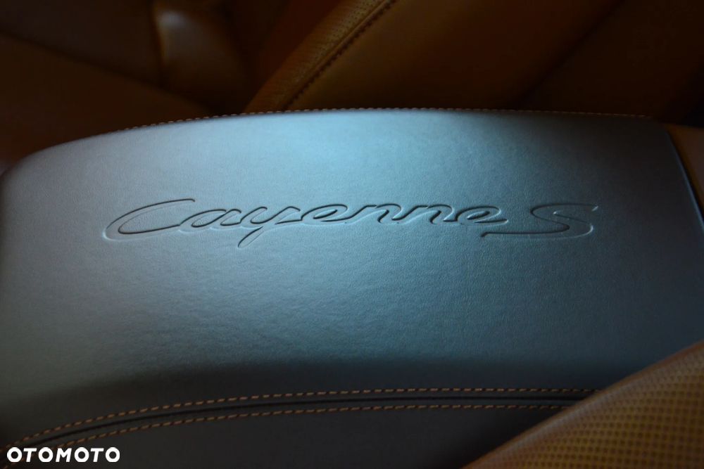 Porsche Cayenne S Platinum Edition - 20