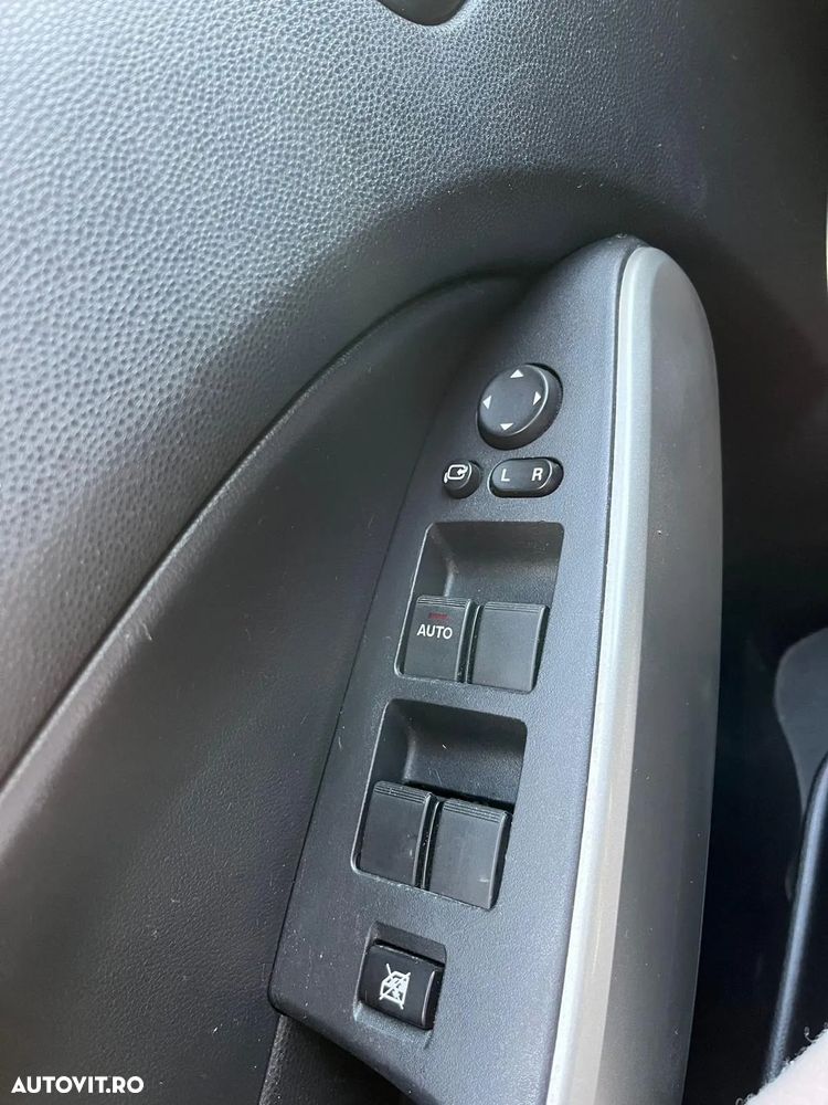 Mazda 2 1.3 Dynamic - 6